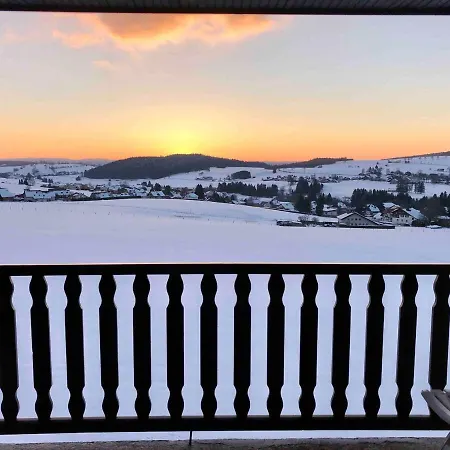 Superbe F3 Au Pied Des Pistes Avec Piscine Chauffee * Metabief