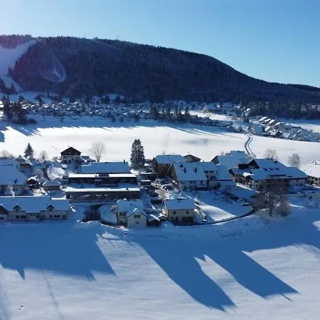 Superbe F3 Au Pied Des Pistes Avec Piscine Chauffee